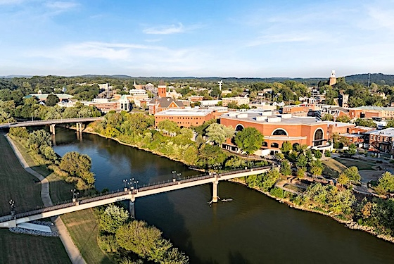Downtown Rome is a vibrant neighborhood with beautiful waterfront views, Victorian-era buildings and an array of shops, eateries and entertainment