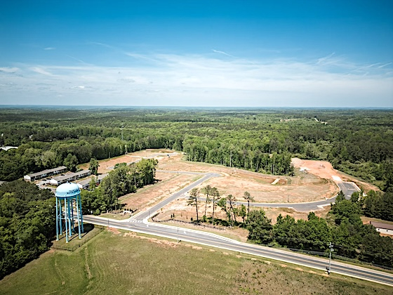 New Homes in Palmetto, Georgia built by Dream Finders Homes in the New Home Community of Carolina!