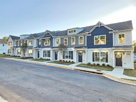 A Quiet and Peaceful Lifestyle with Small-Town Charm, yet Close to the Best of Atlanta