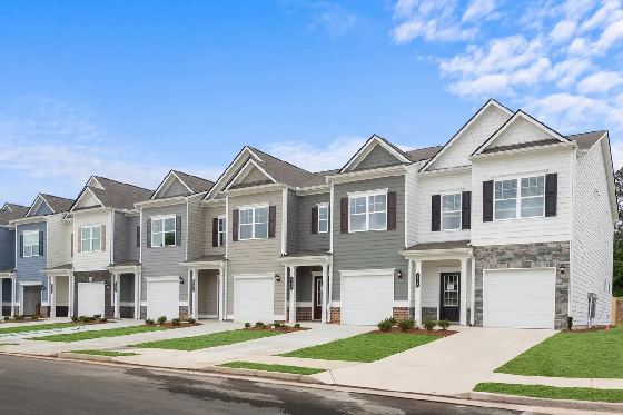 New Townhomes in Johnson Crossing!